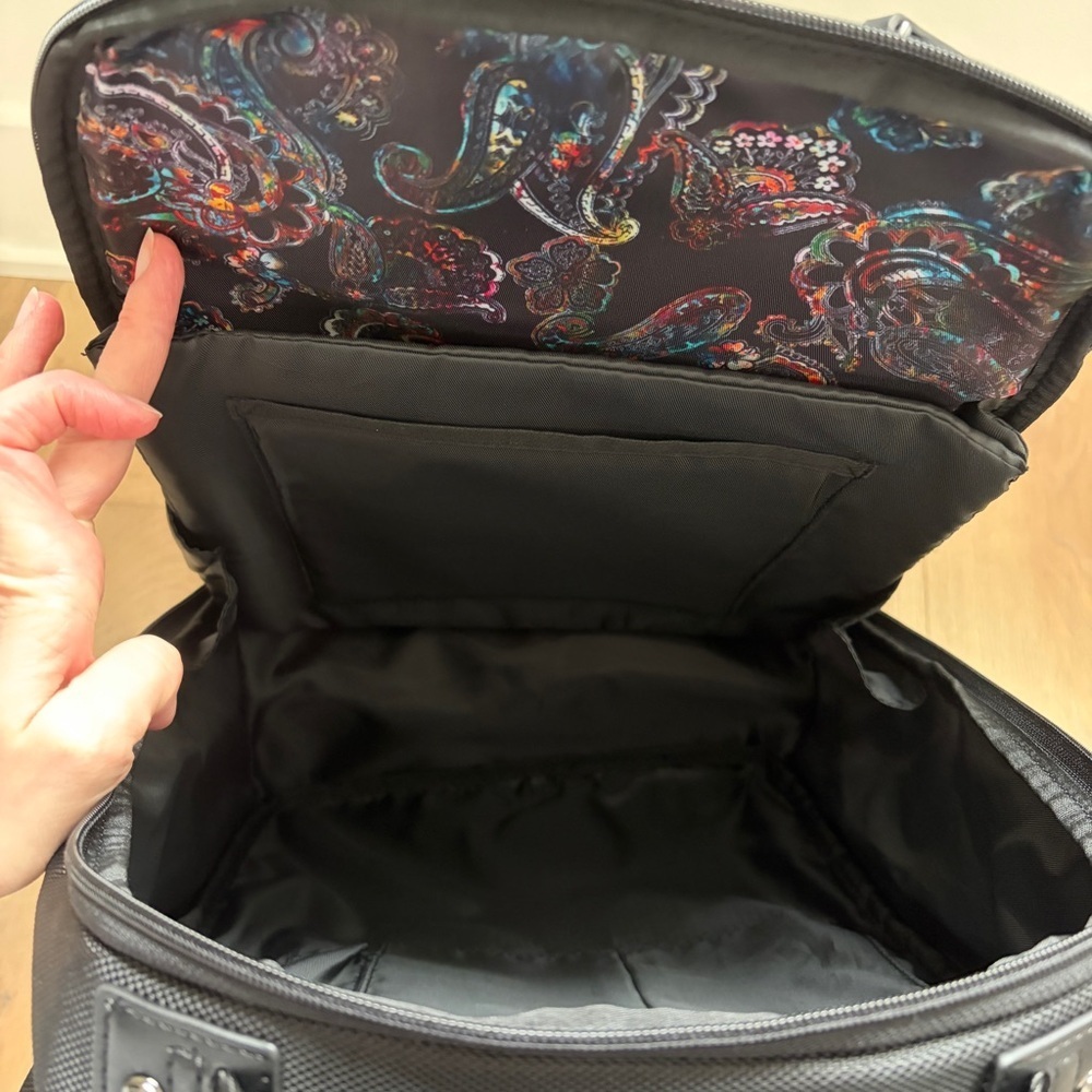 Robert Graham Cache L Series Backpack Black Laptop Travel Bag NWT MSRP $228 - Picture 7 of 9